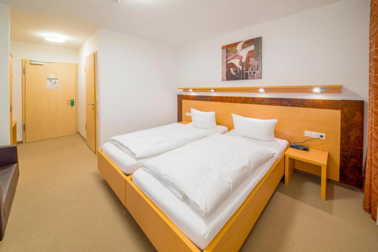 Hotel Nuernberger Hof Neumarkt in der Oberpfalz Eksteriør bilde